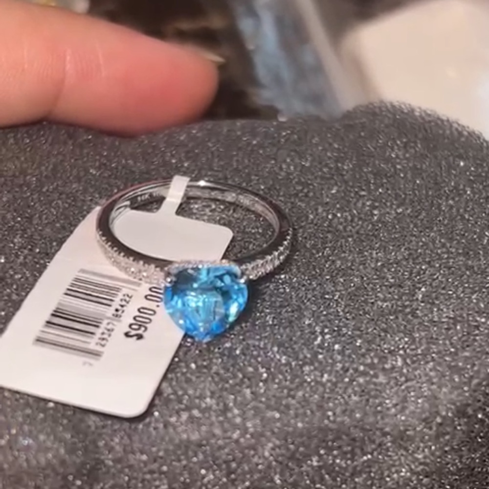 Diamond ring